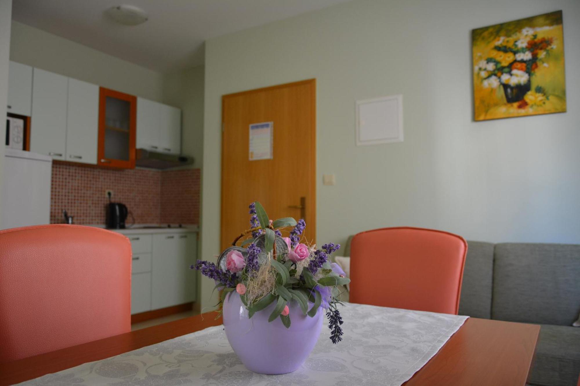 Apartmani Vujcic ماكارسكا المظهر الخارجي الصورة